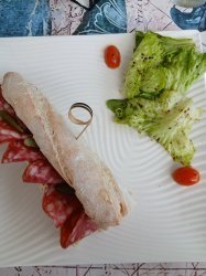 Sandwich Saucisson